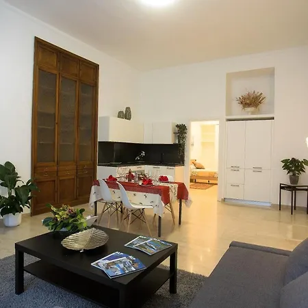 Lakefront Apartment Vco Discovering 2 베르바니아
